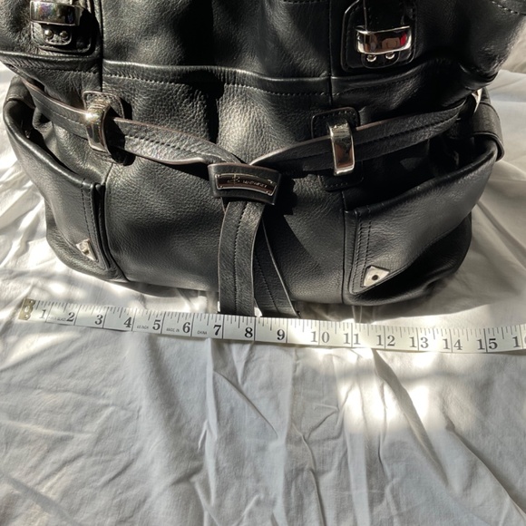 B. Makowsky Oversized Tote/Satchel - Picture 9 of 16